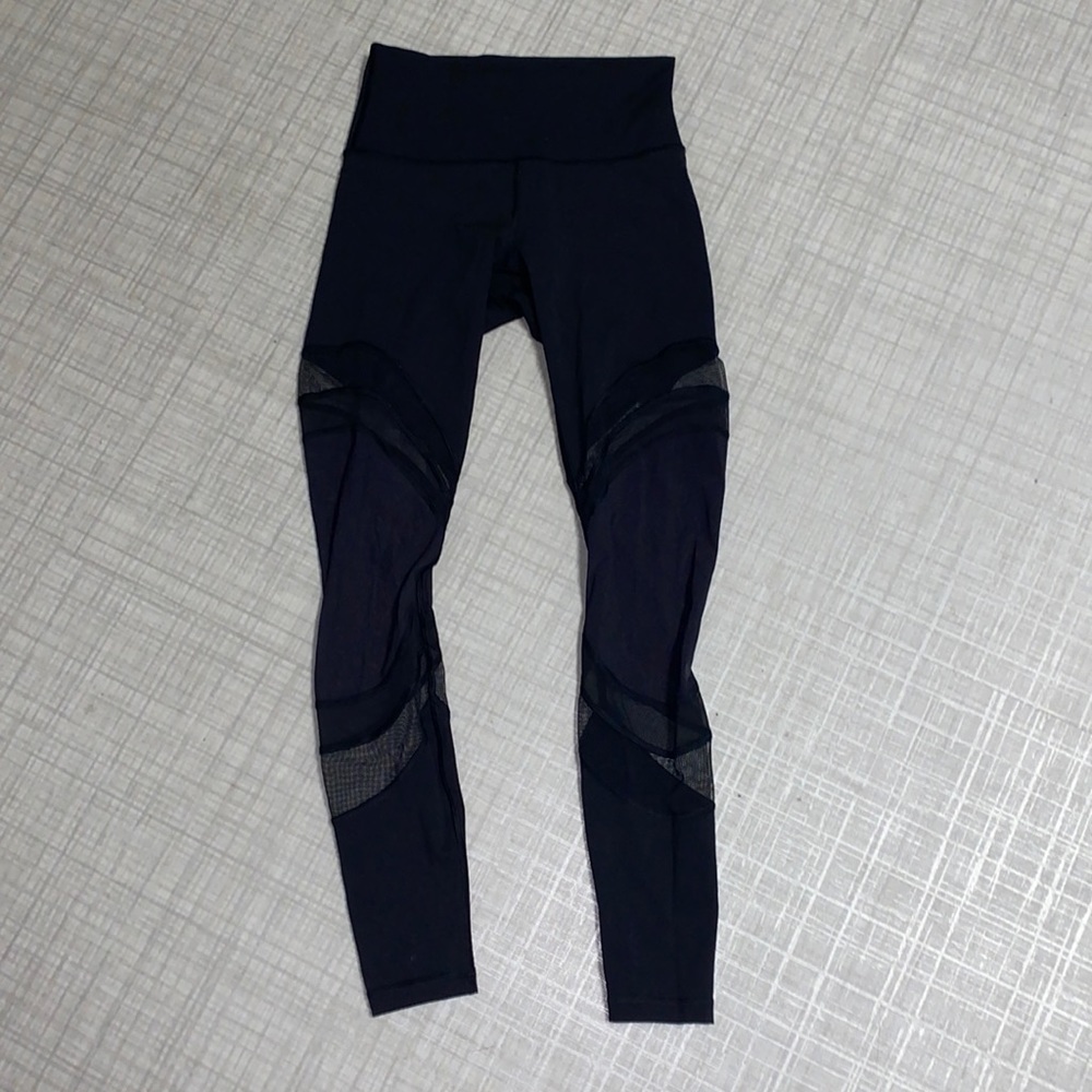 Lulu Lemon Wunder Under mesh leggings 28”